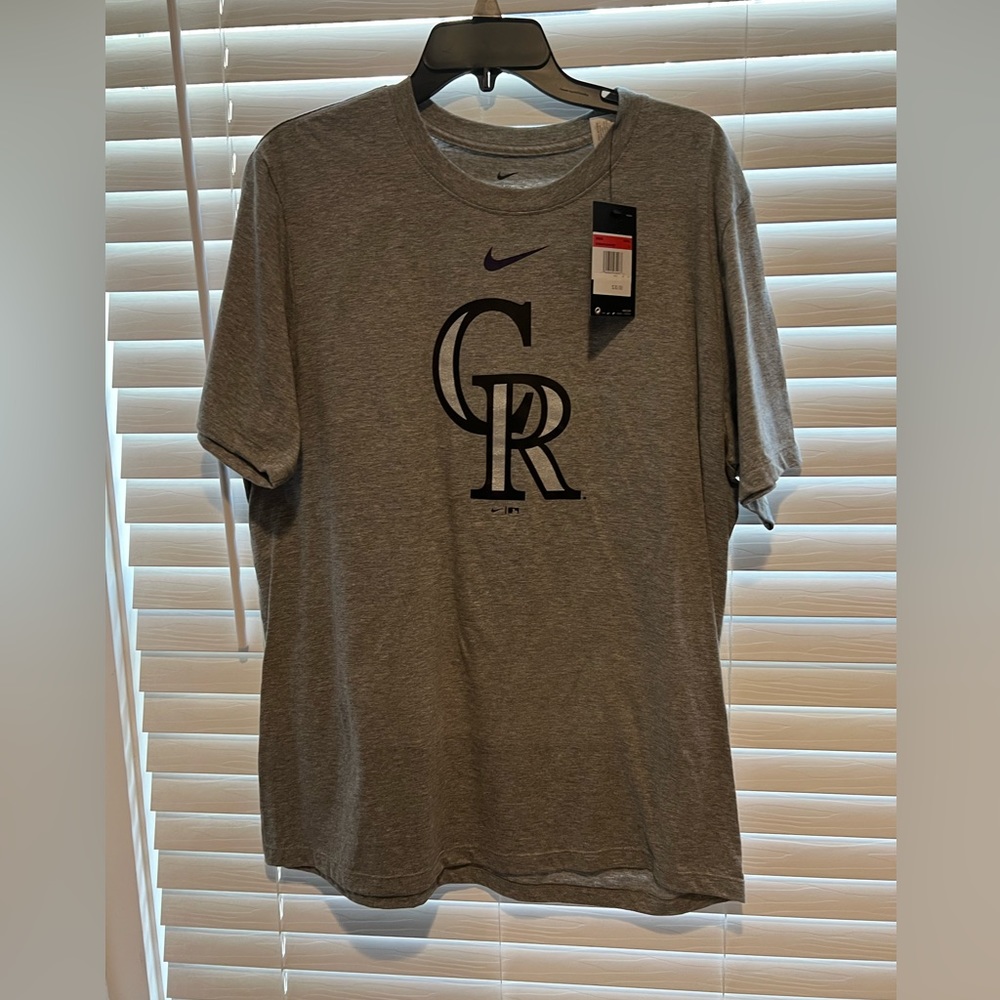 Nike Colorado Rockies TShirt - L‎ - NWT
